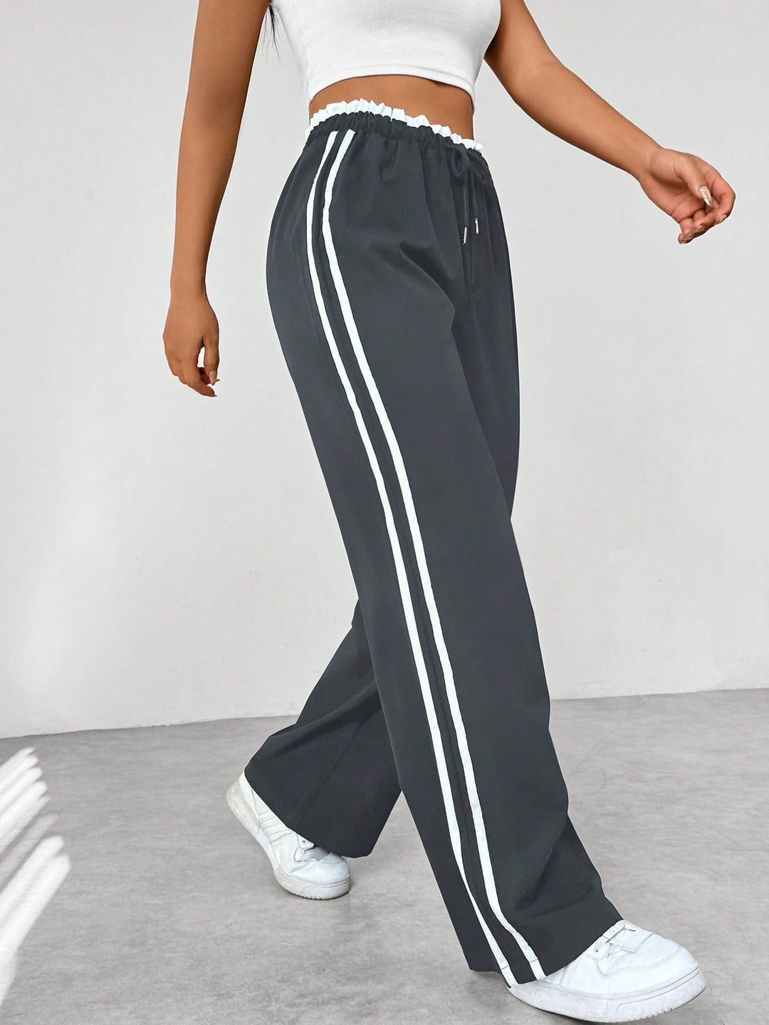 Emma & Lilly - Trendy Sporty Wide Trousers