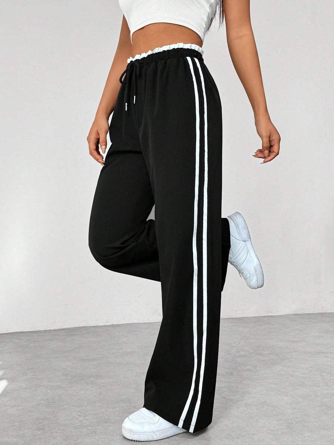Emma & Lilly - Trendy Sporty Wide Trousers